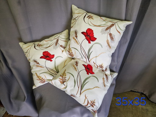 Cute new cushions 5 pieces new