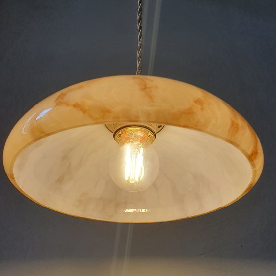 Image 1 of Suspension vintage en verre opalin de style Art déco