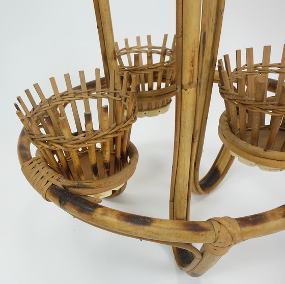 Image 1 of Mid Century Pflanzenständer Rack 1950S 60S Bambus Rattan Hawaii Tiki Ära