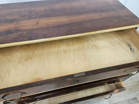 Image 1 of Commode des années 1950 en acajou et érable avec pieds laqués