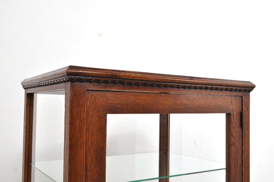 Image 1 of Art deco display case in oak, 1920s