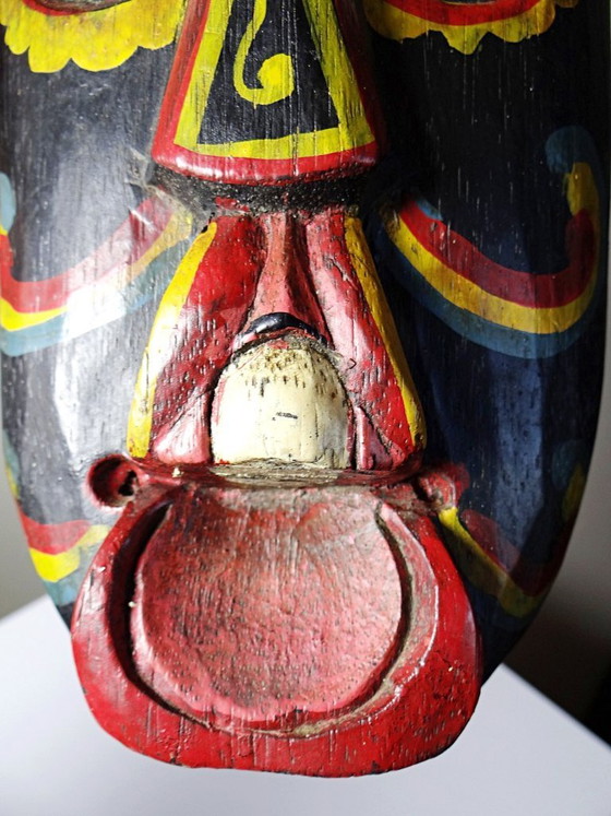 Image 1 of Grand masque Balinais en bois sculpté et peint à la main, Indonésie, années 1970