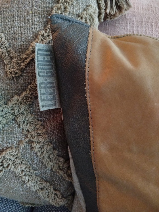 Image 1 of Diseño de cojín de piel por Leer*goed