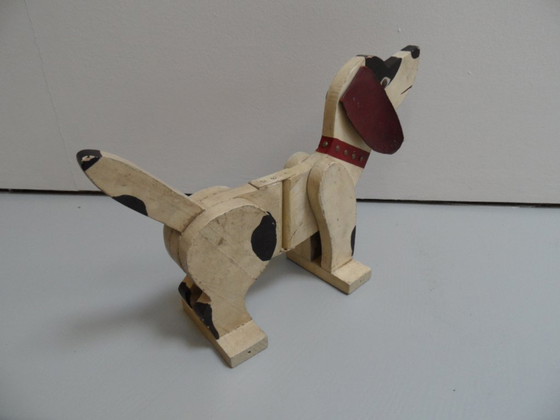 Image 1 of chiens en bois vintage