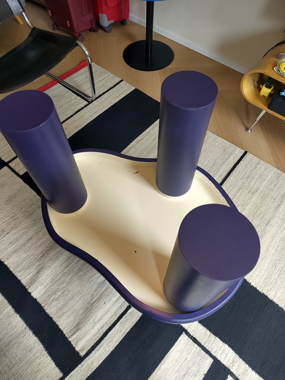 Set of 2 Japandi side tables, purple organic shape – Wood (photo 8 of 8)