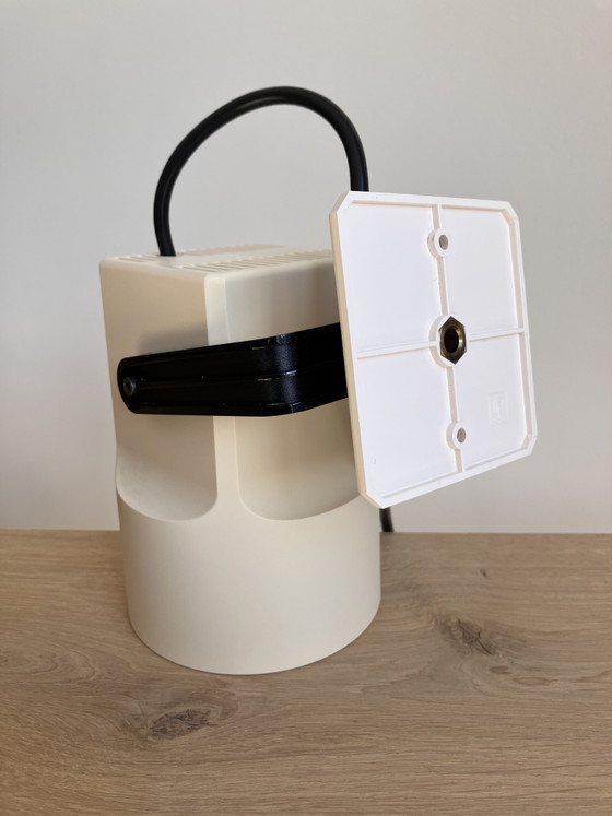 Image 1 of Crema Louis Poulsen 'Lillebror'