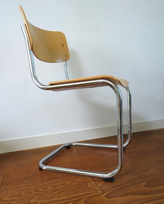Thonet Mart Stam S 43 (5 x) – Eetkamerstoelen, Leather, Wood (photo 3 of 26)
