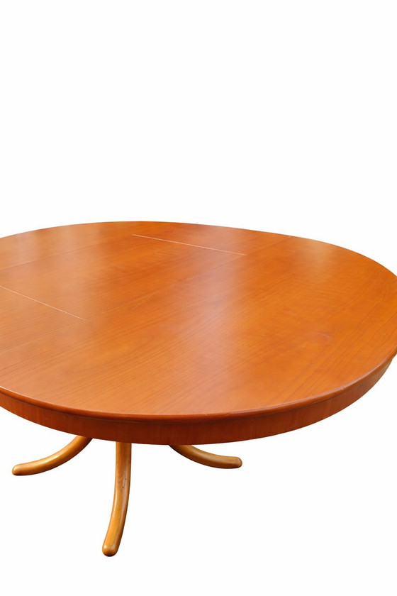 Image 1 of Round extendable dining table