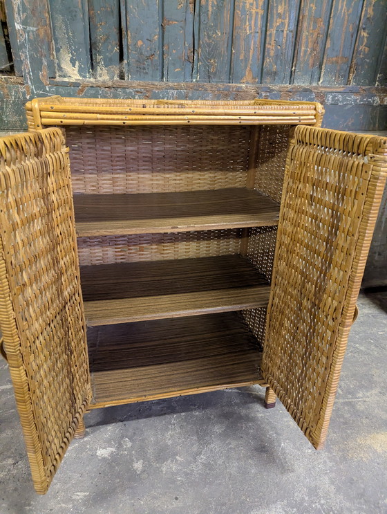 Image 1 of armoire de rangement vintage en rotin