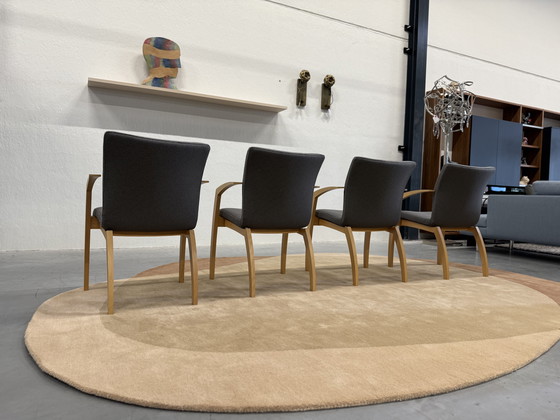 Image 1 of 4 sedie da pranzo Leolux Camarilla in legno e tessuto Tiempo