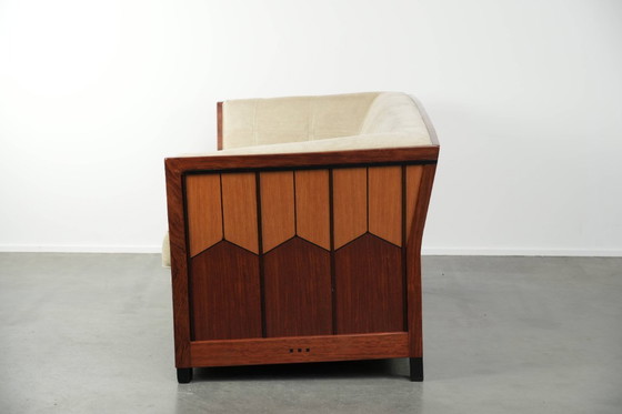 Image 1 of In goede staat verkerende Schuitema Art Deco design bank met prachtig houtwerk uit de Decoforma serie