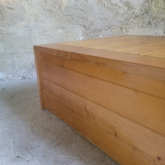 Image 1 of Coffre Sélection bench by Charlotte Perriand for Les Arcs