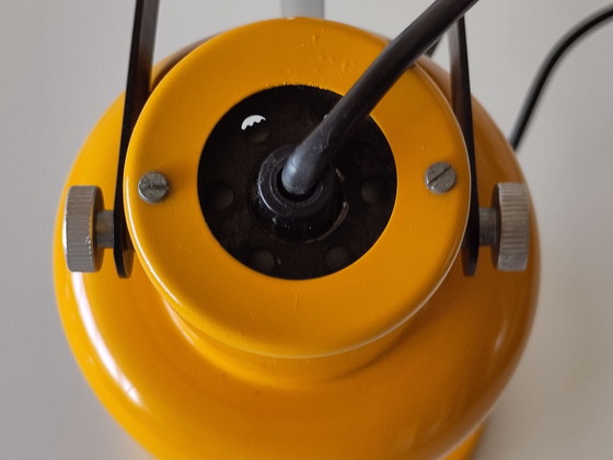 Lampada gialla vintage con faretto, Lampade da tavolo, Metallo, Giallo (foto 7 di 14)