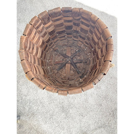 Image 1 of Vintage basket vase in walnut crust, Italy 1970