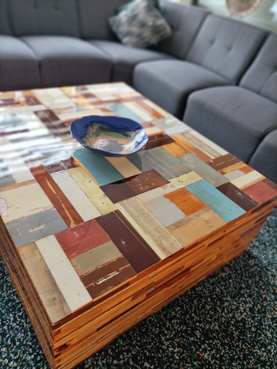 Image 1 of Dusign Dutch Design coffee table – 120×102 cm – Scratchwood top with resin topping (Piet Hein Eek style)
