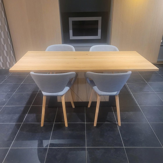 Image 1 of Mesa de comedor Rolf Benz 8800 - 200x98