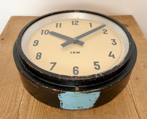 Image 1 of Schwarze Industriewanduhr von IBM, 1950er Jahre