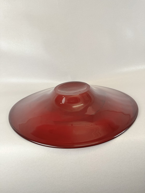 Image 1 of Bol en verre unique fait à la main dans un atelier - rouge rubis avec noyau coloré (45 cm)