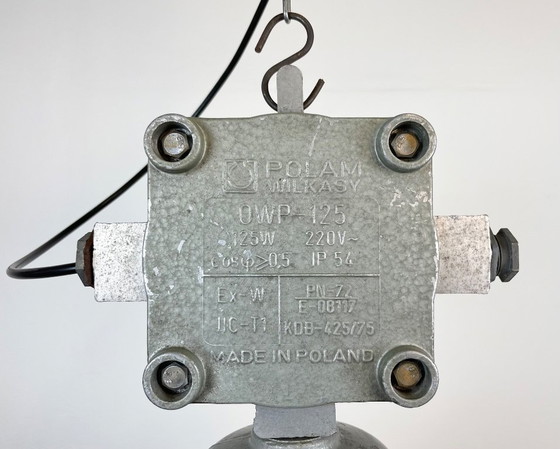 Image 1 of Industriële explosieveilige lamp met aluminium kap van Polam Wilkasy, jaren 70.