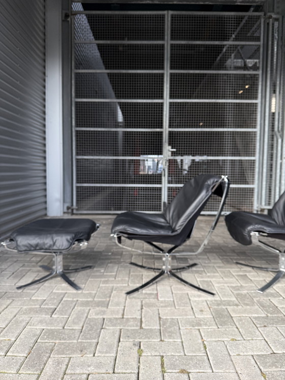 Image 1 of Set vintage Vatne Møbler Falcon di Sigurd Resell: 2 alti + 2 bassi + Hocker