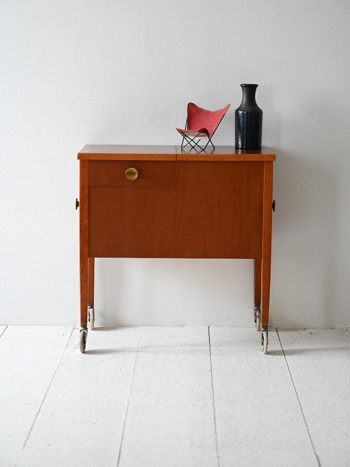 Chariot de rangement scandinave vintage en acajou