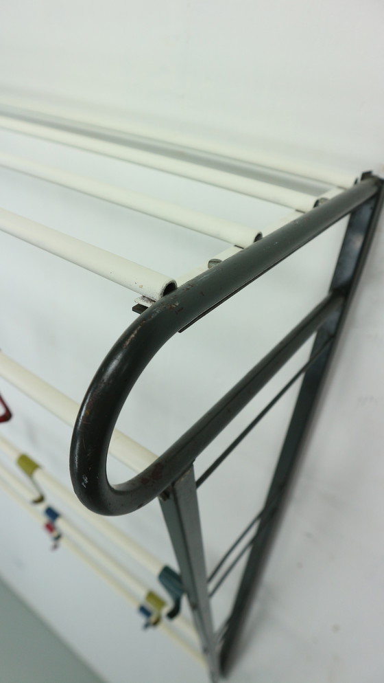 Image 1 of Coen de Vries per Devo “Scale” Appendiabiti in metallo, Paesi Bassi, anni &#39;60