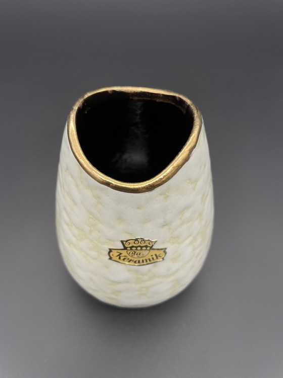 Title of the ad: Small Bay Keramik vase with original label and gold rim – Ceramic (photo 6 of 7)