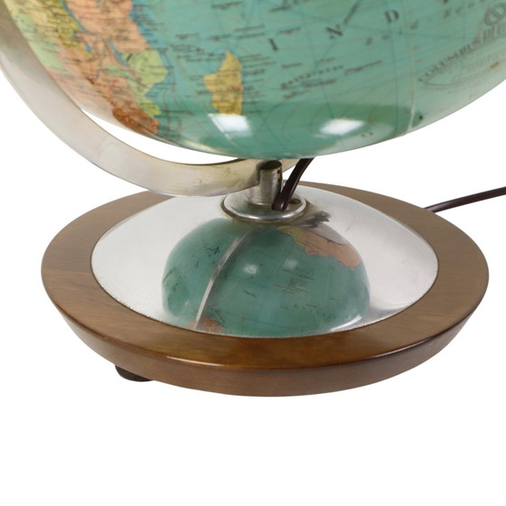 Image 1 of Large Illuminated Globe Lamp