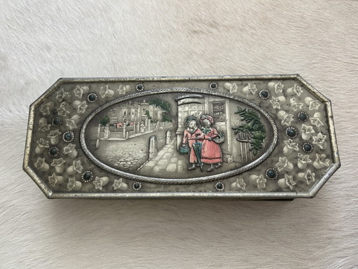 Lata de galletas CWS - Crumpsall y Cardiff, procedente de Inglaterra, ca. 1920-1930. – decoratieve objecten, Metal