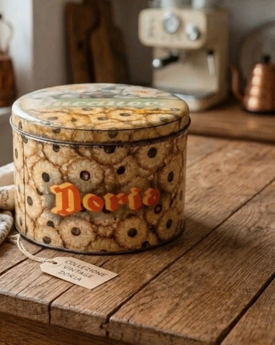 Vintage Bucaneve Doria Tin Box - Original 1960s – Decorative Objects, Metal (photo 2 of 5)