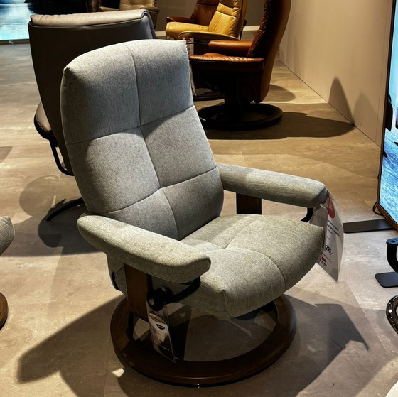 Image 1 of Fauteuil inclinable David Stressless avec repose-pieds