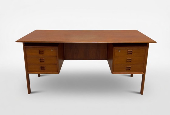 Image 1 of Scrivania direzionale in teak di Arne Vodder per Brouer, anni '60