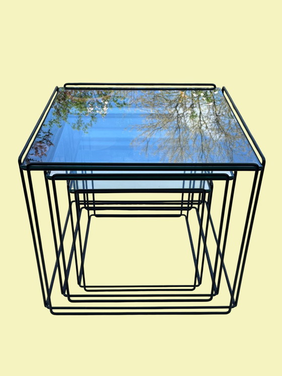 Image 1 of Tables d'appoint Cube Design Isocele (3) - Design Max Sauze - années 1970