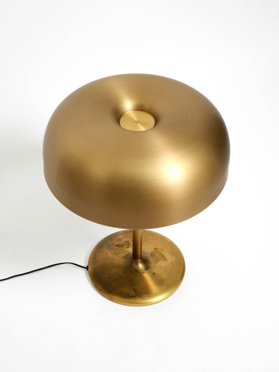 Image 1 of Straordinaria lampada da tavolo XXL in ottone di Staff del 1960 con snodo girevole