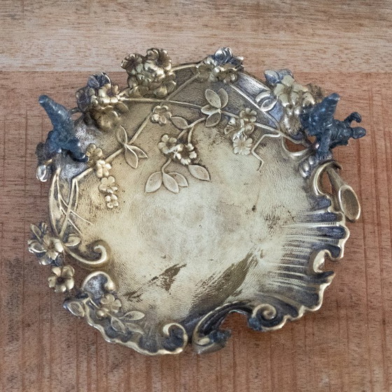 Petit plat ancien Art Nouveau : orné de gnomes et de motifs floraux – Objets déco, Brass (photo 2 of 13)