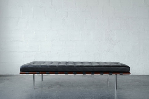 Barcelona daybed by Mies van der Rohe lookalike