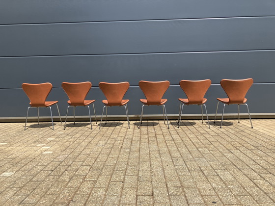 Image 1 of Fritz Hansen serie 7 Sillas Butterfly en cuero coñac ¡¡¡NUEVO!!!