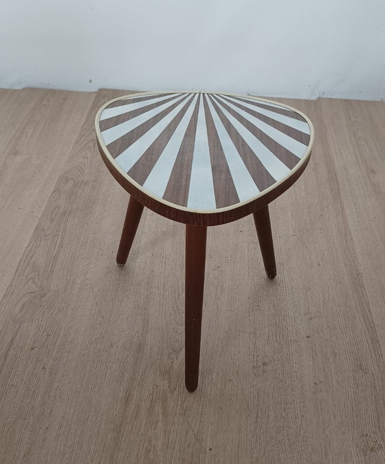 Fifties side table with setting sun motif, PGH Akti, Wood, Brown (photo 5 of 8)