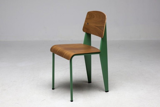 Vitra Standard Chair Blé Vert Vert & Noyer – eetkamerstoelen, Aluminium, Wood