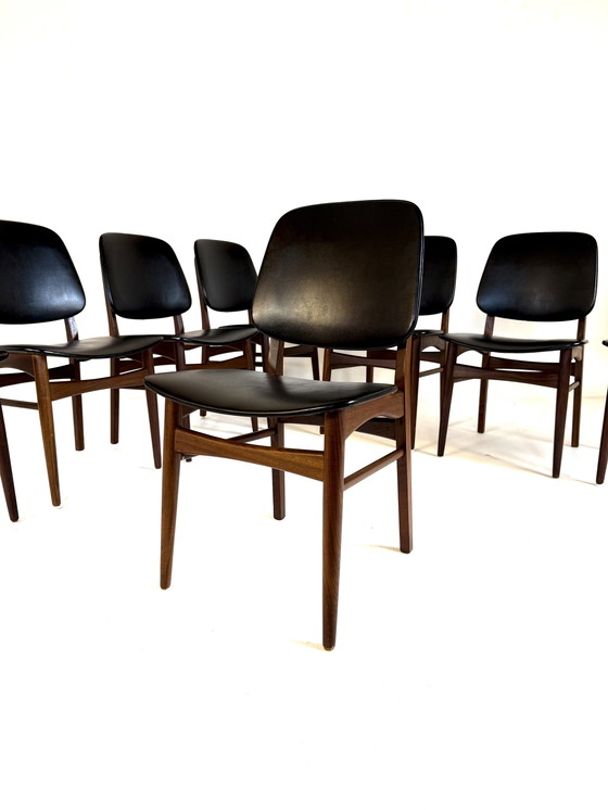 Image 1 of 8 sedie da pranzo vintage danesi, Arne Hovmand Olsen degli anni '60