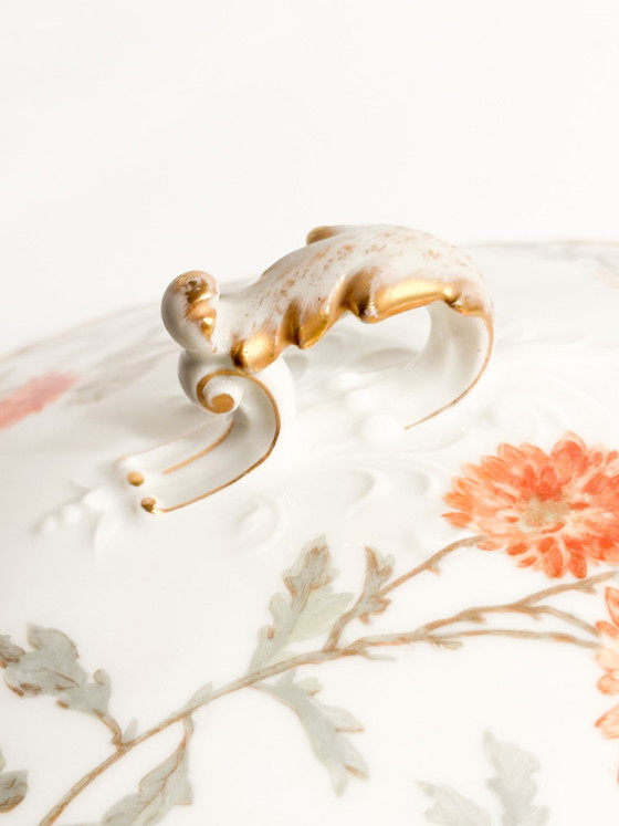 Pair of 1960s Hand-painted Limoges Porcelain Soup Tureens – Table accessories (photo 6 of 16)