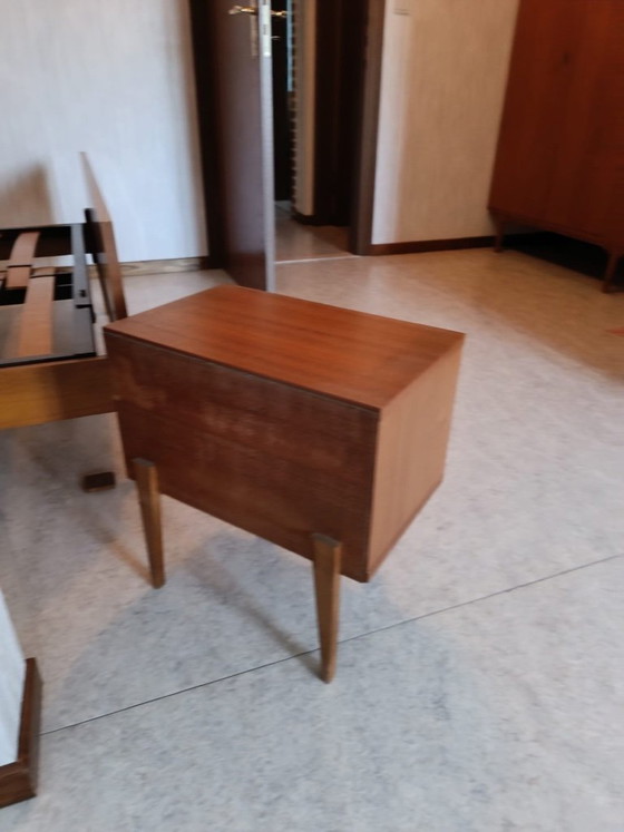 Image 1 of Vendesi set di 2 comodini vintage.