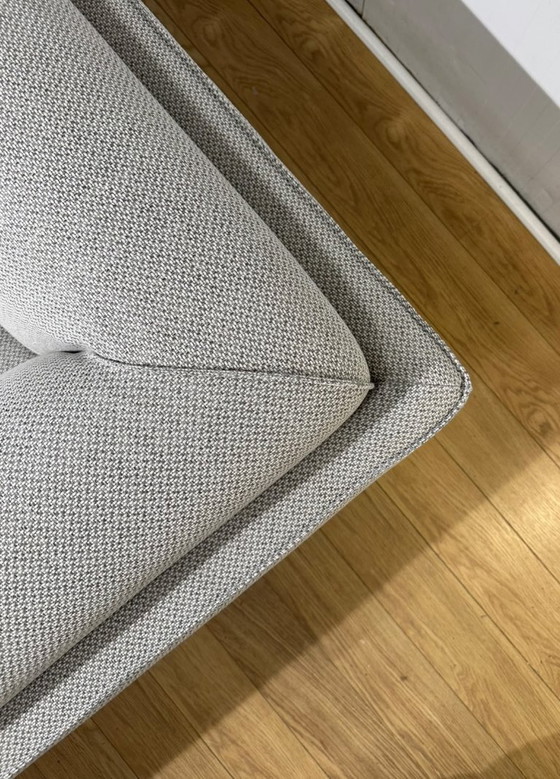 Nuovo modello disponibile in magazzino: divano angolare Aikon + garanzia. – Design on Stock, Divani angolari (photo 8 of 10)