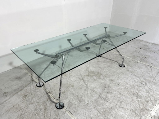 Tecno Nomos — design Sir Norman Foster, 1986 – eettafels, Glass, Metal