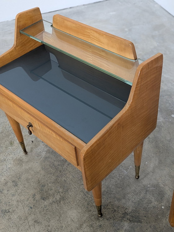 Image 1 of Commode - Laiton, verre, bois - Commode et table de chevet