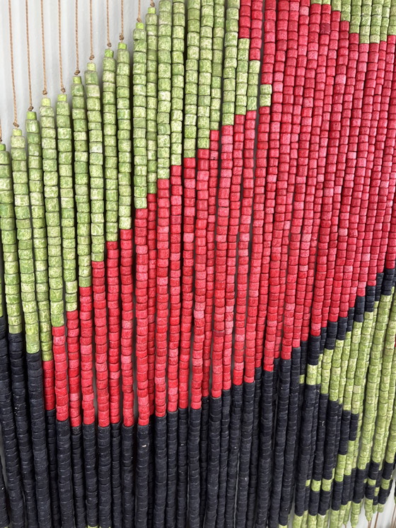 Image 1 of Tapisserie de perles vintage 