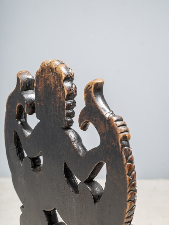 Image 1 of Sedia intagliata a mano con motivo a sirena, fine XIX secolo, Europa