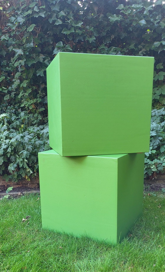 Image 1 of Puf cúbico o mesas auxiliares