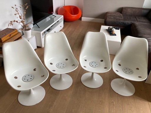 4 sedie Tulip di Eero Saarinen, base fissa