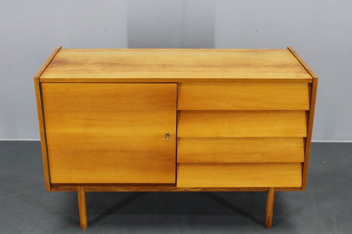 1960s Czechoslovakian Maple Veneer Sideboard with Solid Maple Wood